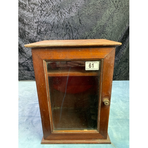 Lot 61        