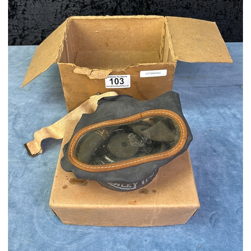 103 - WWII Henley civilian gas mask / respirator in original box