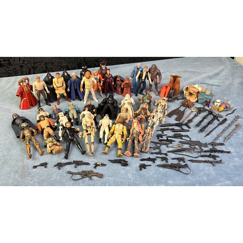 122 - Collection of 1990s Star Wars figures and weapons