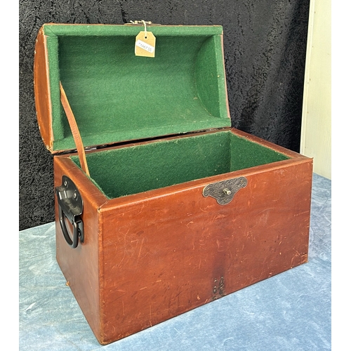 22 - Professionally handcrafted domed leather table top trunk with baize lining and metal catch with hand... 