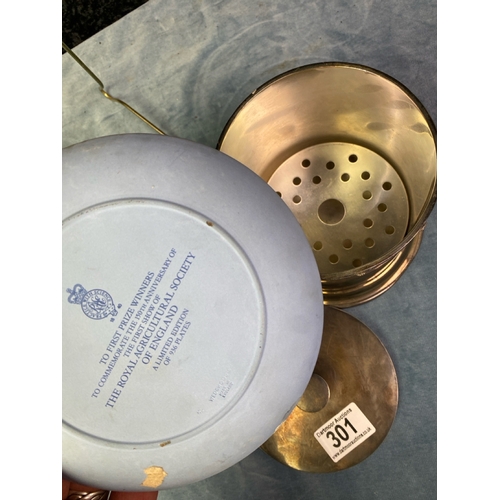 301 - A trophy ice bucket for Simmental Cattle Society '78 Best Bull, with a Royal Show Wedgwood plate 183... 