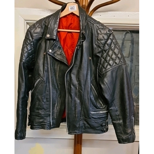 482 - Vintage Echtes Leder vintage leather jacket. Size 42.