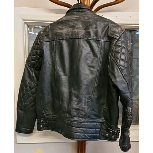 482 - Vintage Echtes Leder vintage leather jacket. Size 42.