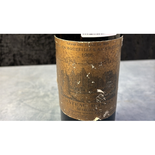 587 - Bottle of Grand Cru Chateau D'Issan Margaux 1985 wine