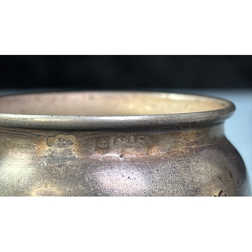 676 - Pair or plain small silver salts/bowls.Birmingham 1942 30gms