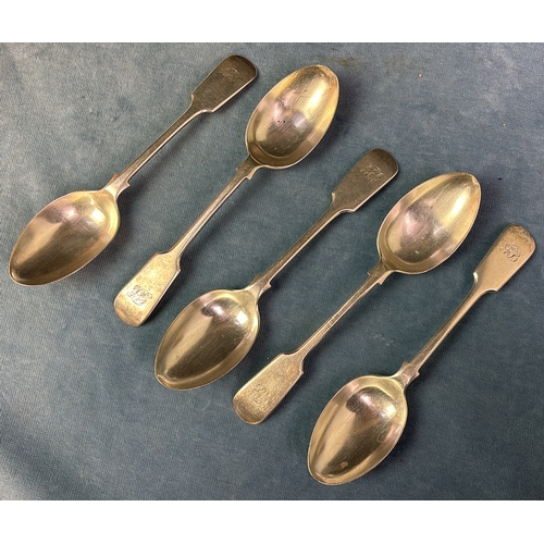 680 - 5 silver dessert spoons by Walker and Hall Sheffield 1896 225 gms total weight.