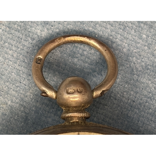 699 - Silver vintage pocket watch (no key).