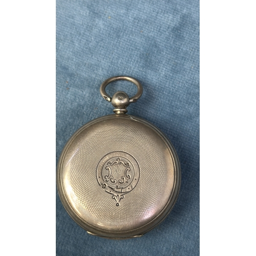 699 - Silver vintage pocket watch (no key).