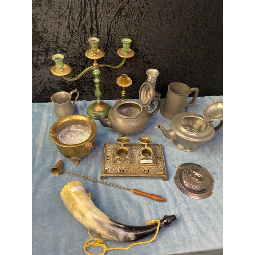 140 - A good collection of vintage/ antique metalware inc pewter teapots, tankard, candlesticks, pretty br... 