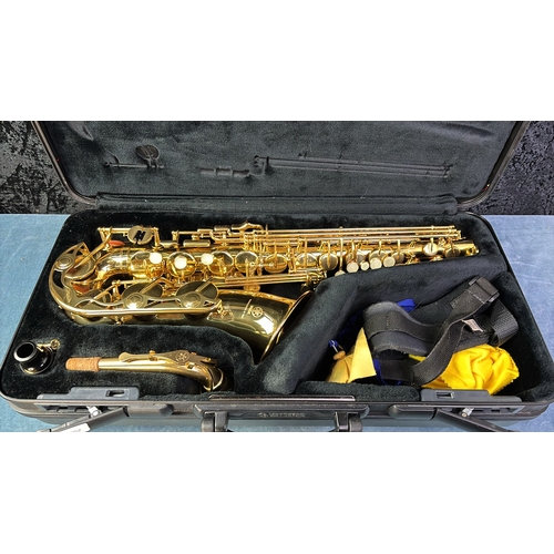 277 - Yamaha YAS-275 alto saxophone, gold lacquer finish in Yamaha hard case with mouthpiece, crook, sling... 