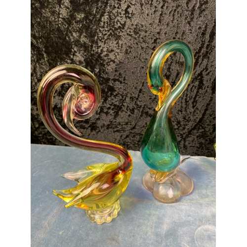 364 - A collection of 6 vintage Murano hand blown crystal art glass items inc 4x Swans/birds,, Fish and an... 