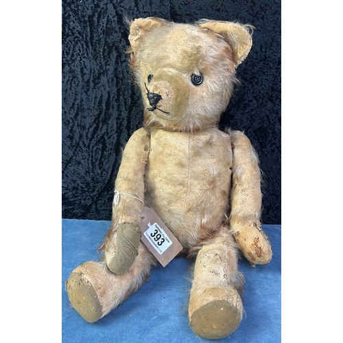 393 - Antique excelsior / wood wool stuffed teddy bear with (very patchy) mohair fur, articulated head and... 