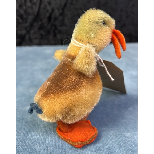 401i - Vintage c1960s Steiff mallard duckling. Mohair fur. No button or tag. Approx 11cm from head to foot