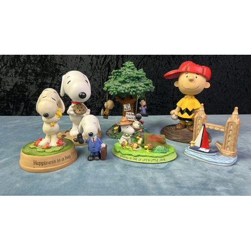 444 - Selection of Peanuts models / figurines including ‘Bobble Dobble’ Charlie Brown and Snoopy (with wob... 