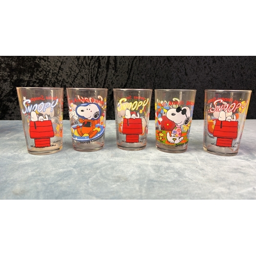 450 - Collection of Peanuts Snoopy drinking glasses by Amora and McDonalds (see both photos)