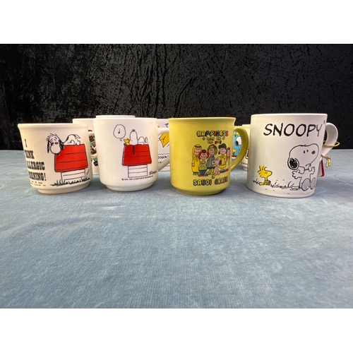 455 - Collection of Peanuts Snoopy mugs