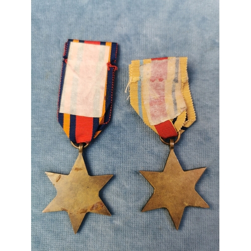 691 - WW2 North Africa Star and Italy Star campaign medals.