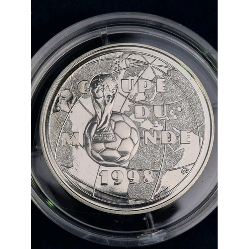 735 - The World Cup Collection France ‘98 900 Silver one Franc coin, brilliant uncirculated, 12g, encapsul... 