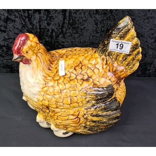 19 - Ceramic chicken designtureen / egg holder signed F. Mendes, Calidas, Portugal with a decorative hold... 