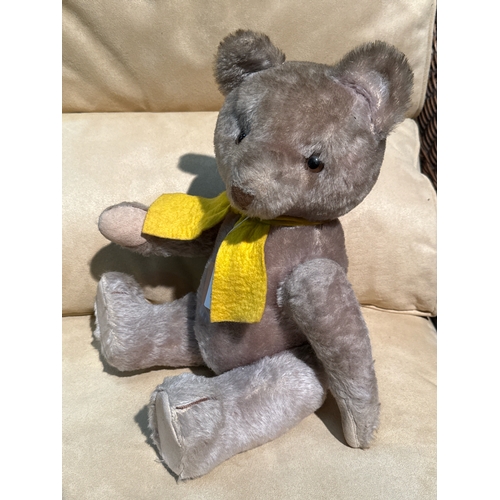 388 - Vintage mid century teddy bear with flat pads and nose, working growler, 44cm ear to paw