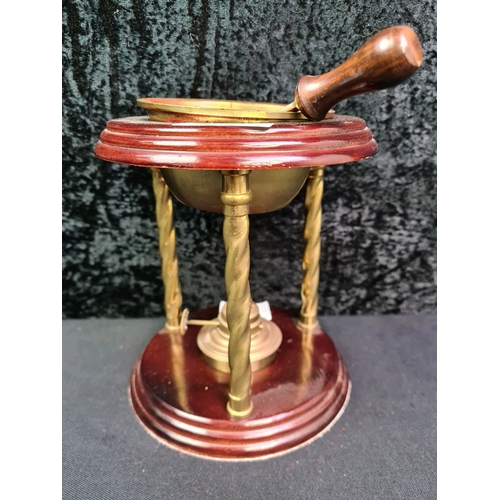 50 - Modern wax seal burner in stand with spoon, box and instructions