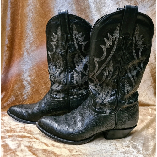 518 - Pair of Tony Lamar black leather true western cowboy boot
s, size 7.5