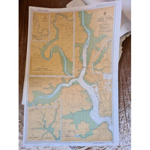 580 - Quantity of 1970s Admiralty sea charts including Portsmouth, The Solent, Beachy Head, Tamar, Chiches... 