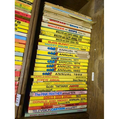 611 - Vintage annuals from the glorious seventies, inc Sparky, Shiver, Krazy, Smash, The Flintstones, Cor!... 