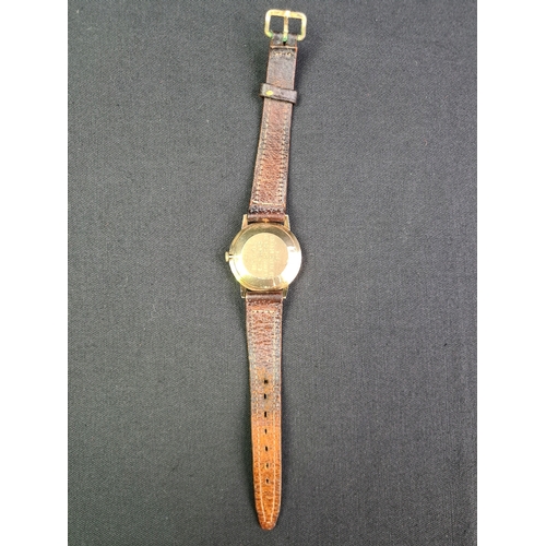 742 - Vintage 1970’s gents Astral Incabloc watch with 17 jewels and .leather strap. Working order. Present... 