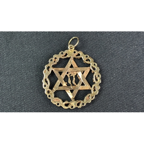 781 - Fabulous 9ct gold Zion Star of David in a circle pendant. Z7 gms.