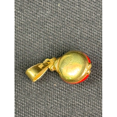 785 - Pretty 9ct gold pendant in the form of a ladybird.