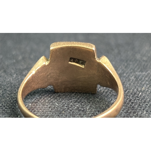 802 - 9ct gold signet ring. Size N 4 gms