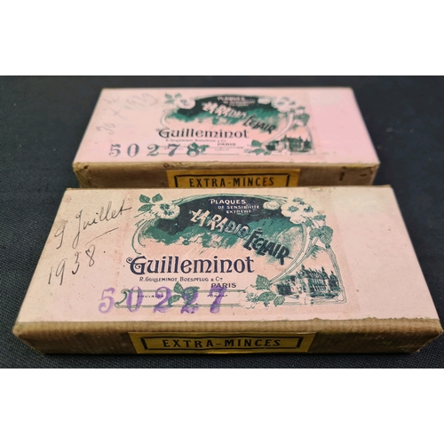 90 - Selection of vintage Pronovil coloured photography power pastels and two boxes of sealed French Guil... 