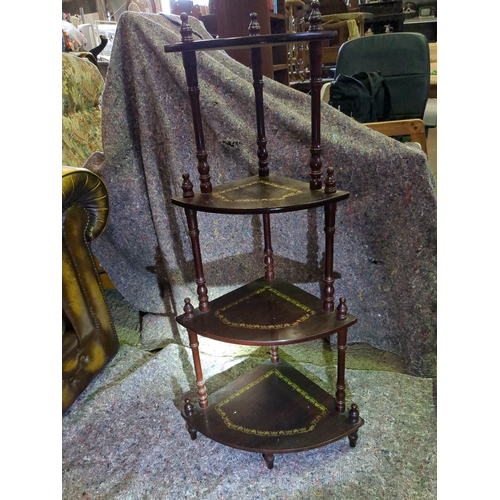 923 - Vintage pretty stained wooden 4 tier whatnot.