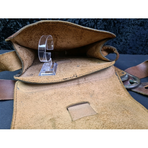 93 - Good quality handmade leather shoulder bag with brass fittings