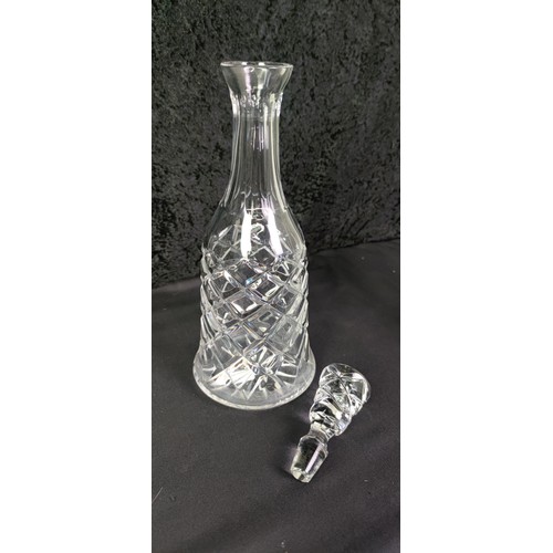 350 - 1 beautiful glass decanter, with stopper, along with  elegant, long necked crystal glass jug H33 and... 