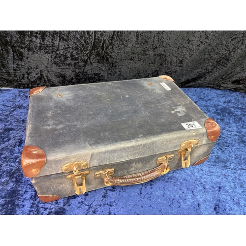 201 - Pretty vintage suitcase of fashion jewellery