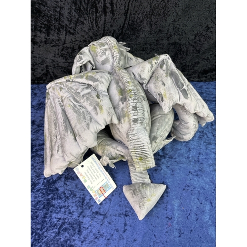 233 - The Grey Dragon from the Bizaar Bears collection incredible detail L55cm approx