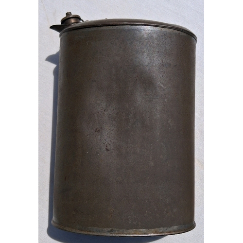 150 - WW1 period, quart, oil can with spout