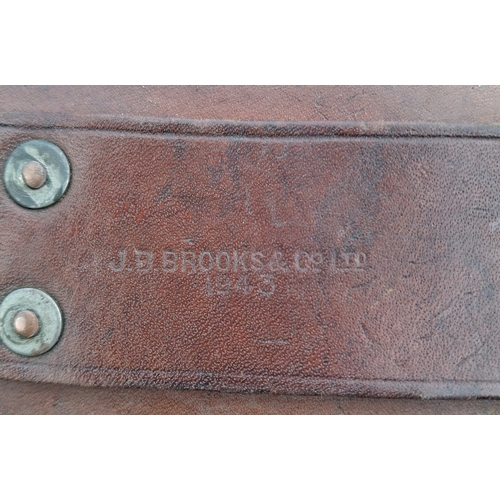 152 - WW2 British, 1943, flare pistol, leather holster