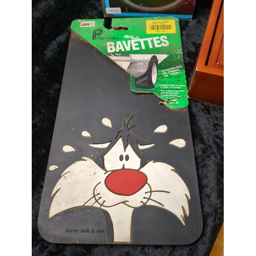 352 - Collection of assorted games and a boxed plasma ball!