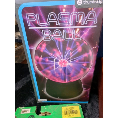 352 - Collection of assorted games and a boxed plasma ball!