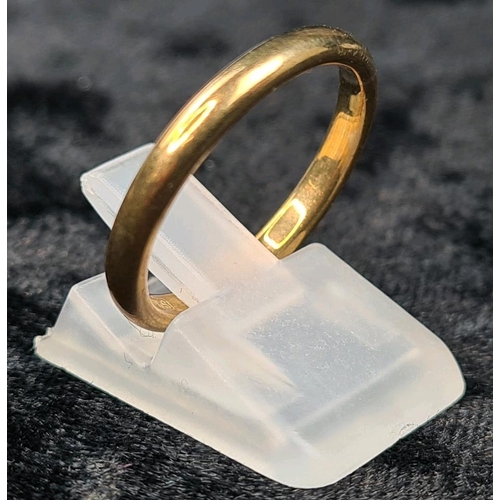 672 - 9ct gold wedding band ring, size P, approx 2.6g