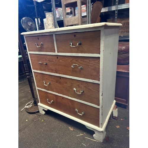979 - Pretty antique half painted pine five drawer chest of drawers. Right rear foot needs replacing, wood... 