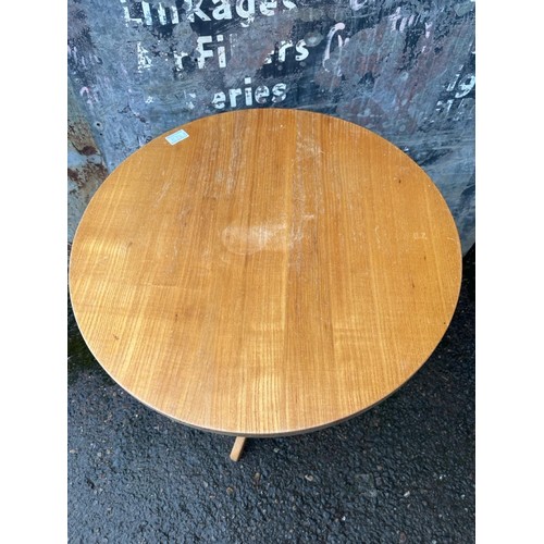 874A - Café-style round pine table with tripod base. H77cm x Dia61cm.