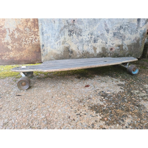 108 - Globe Longboard skateboard approx L96cm.