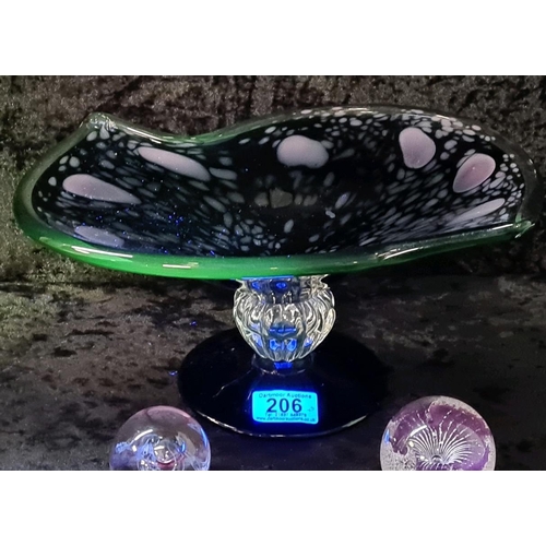 206 - Impressive large Murano style art glass pedestal dish with pink mottled design, approx H16cm and two... 