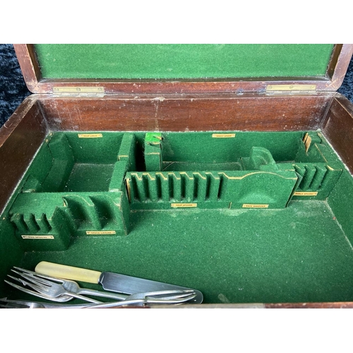 410 - Large vintage wooden canteen of cutlery.