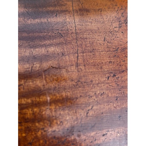 413 - Full size cello and most likely antique - does need a bit of maintenance - it requires restringing, ... 