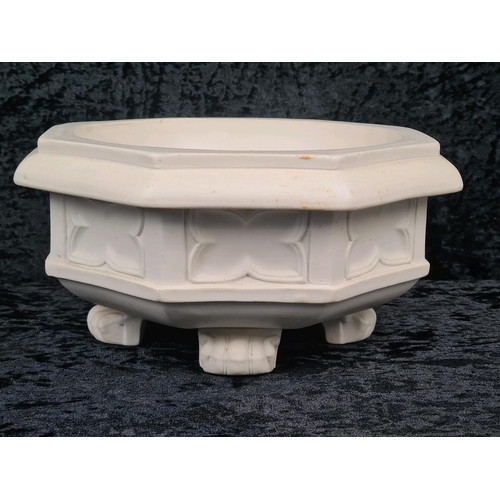 18 - Vintage baptismal font with gothic-style quatrefoil carvings on its side panels - unglazed finish. A... 